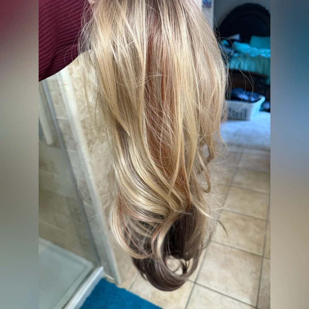 Chelsey smith cosmetics Meghan amber glow wig - Picture 14 of 16